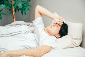 感染性胃腸炎とは？似ている病気や受診のタイミングを解説